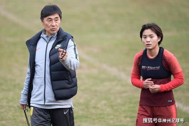 杜马选举揭示普京接班人之路，梅德韦杰夫被排除在外